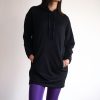 Sofi sport dress with hood made of elastic fabric with long sleeves.